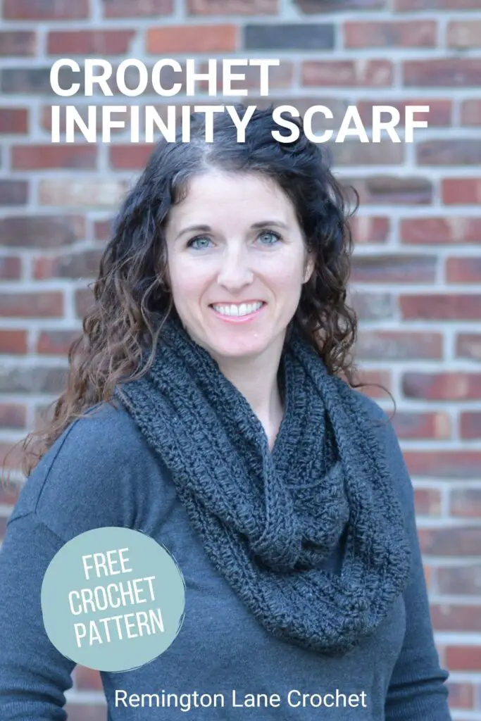 Reminder to save this infinity scarf pattern to Pinterest for later