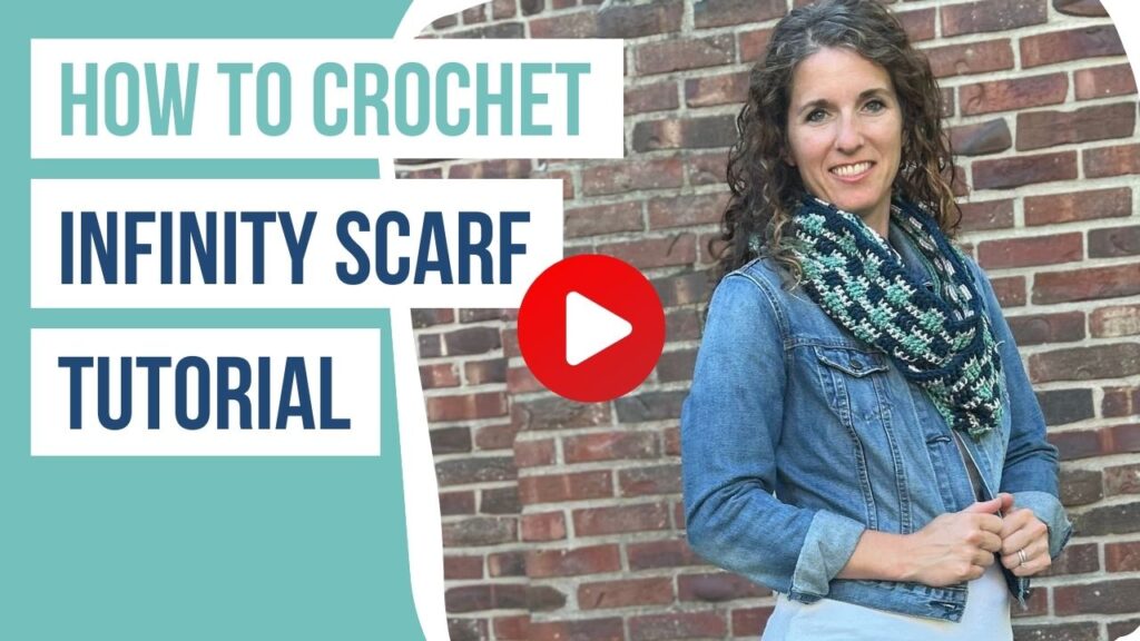 A preview of the right-handed infinity scarf video tutorial.